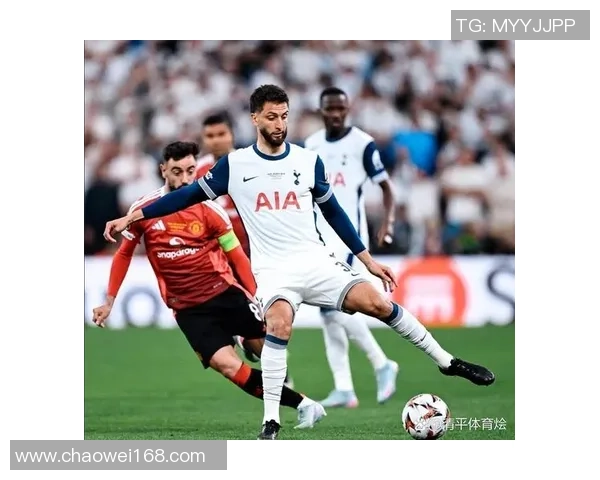 欧联杯精彩对决曼联逆转热刺全场沸腾战术解析与精彩瞬间回顾