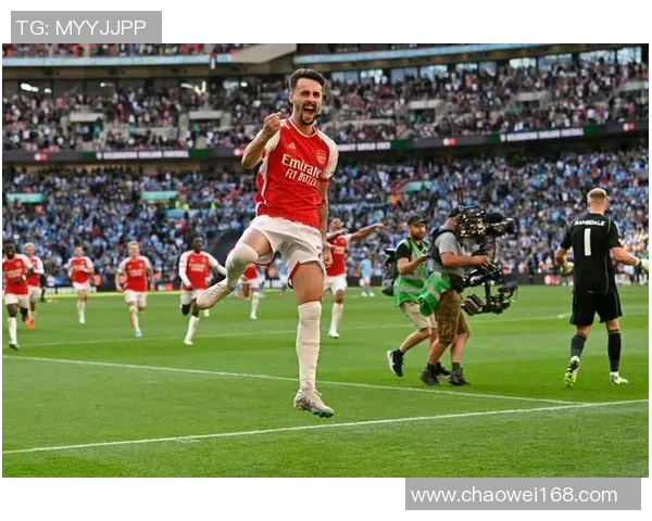 友谊赛曼城与巴萨战平乌龙球瞬间引发全场热议战术分析揭秘 友谊赛曼城与巴萨战平乌龙球瞬间引发全场热议战术分析揭秘