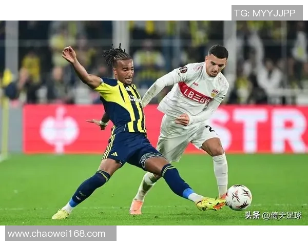 欧联杯精彩对决里昂大胜那不勒斯神奇扑救点燃全场激情 欧联杯精彩对决里昂大胜那不勒斯神奇扑救点燃全场激情