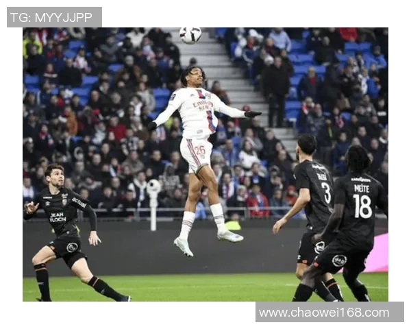 英超激战：里昂绝杀波尔图全场沸腾赛后精彩点评回顾