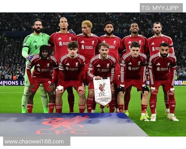 欧冠激战曼联与阿森纳1比1平局绝杀时刻引发全场狂欢战术分析解读